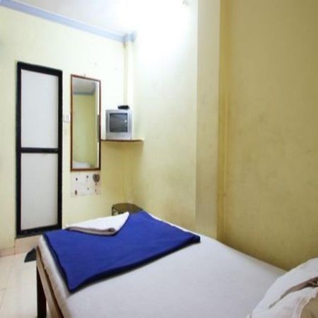 Sahara Inn Guest House Мумбаи Экстерьер фото